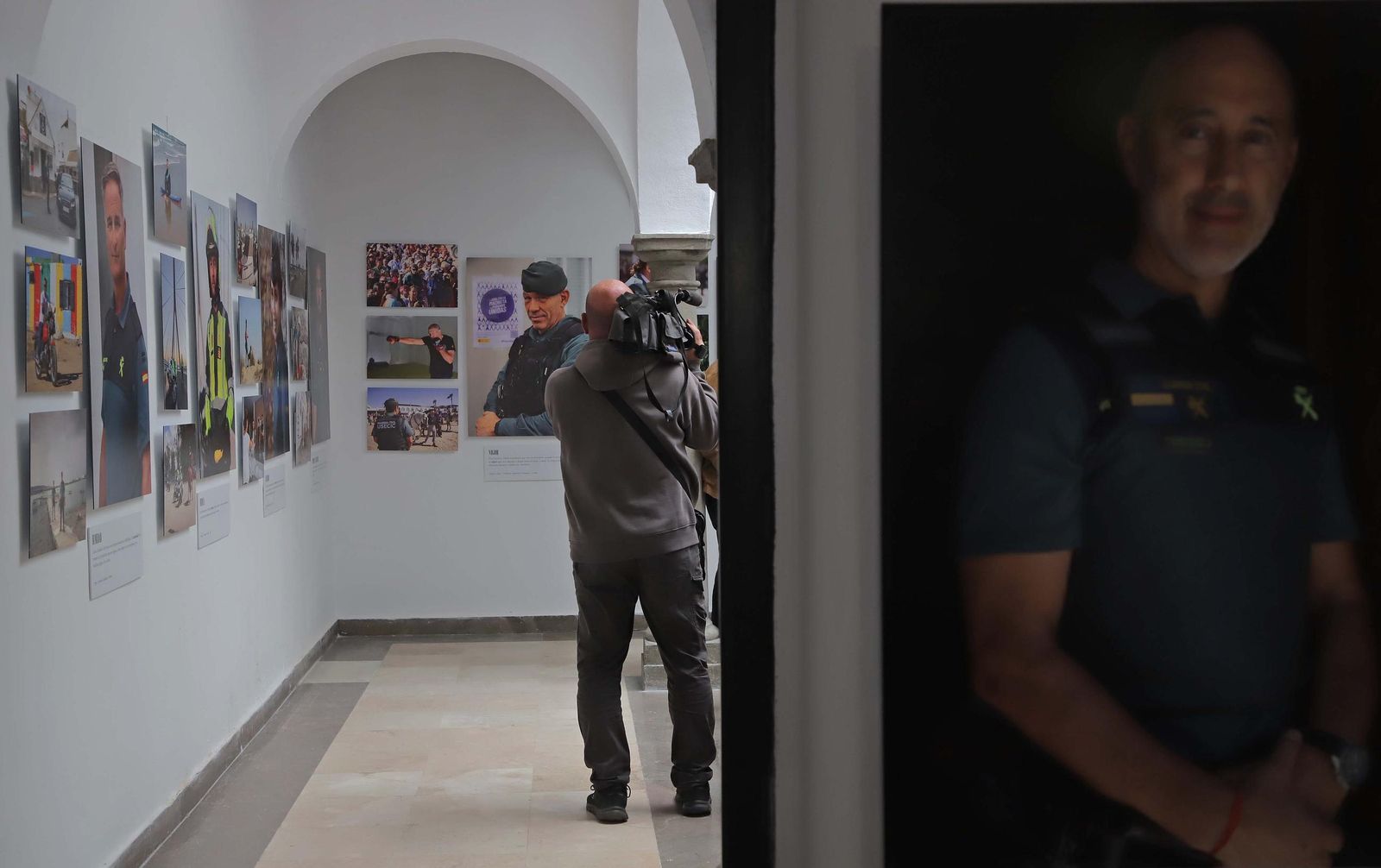 Fotos de la exposición fotográfica de la Guardia Civil en el Museo Municipal de Algeciras