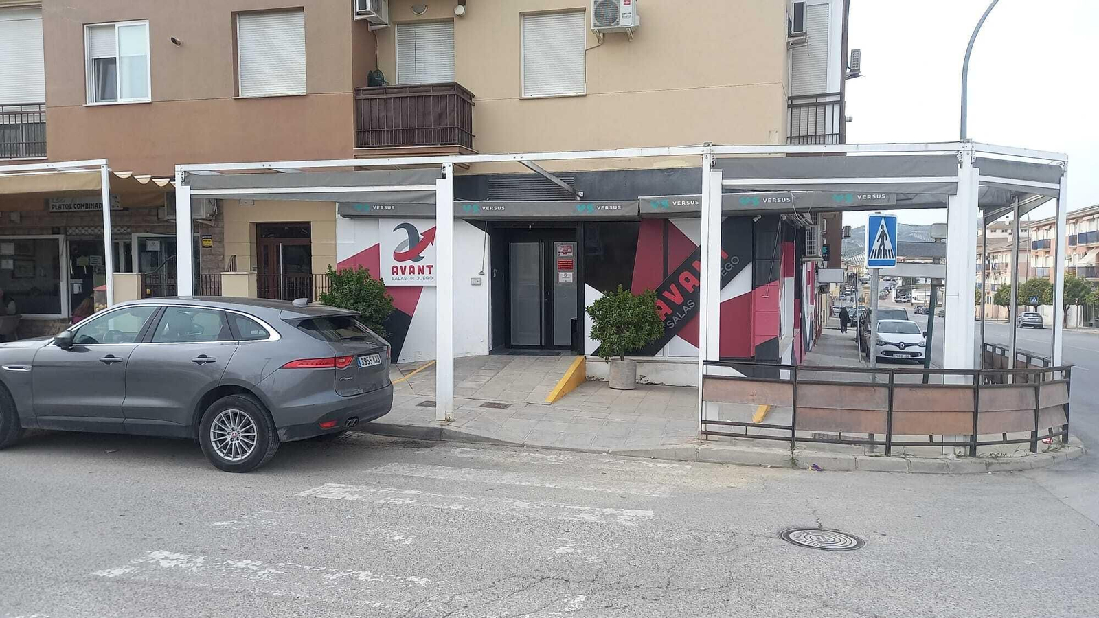 Salón de juegos de Baena donde se ha producido un robo violento.