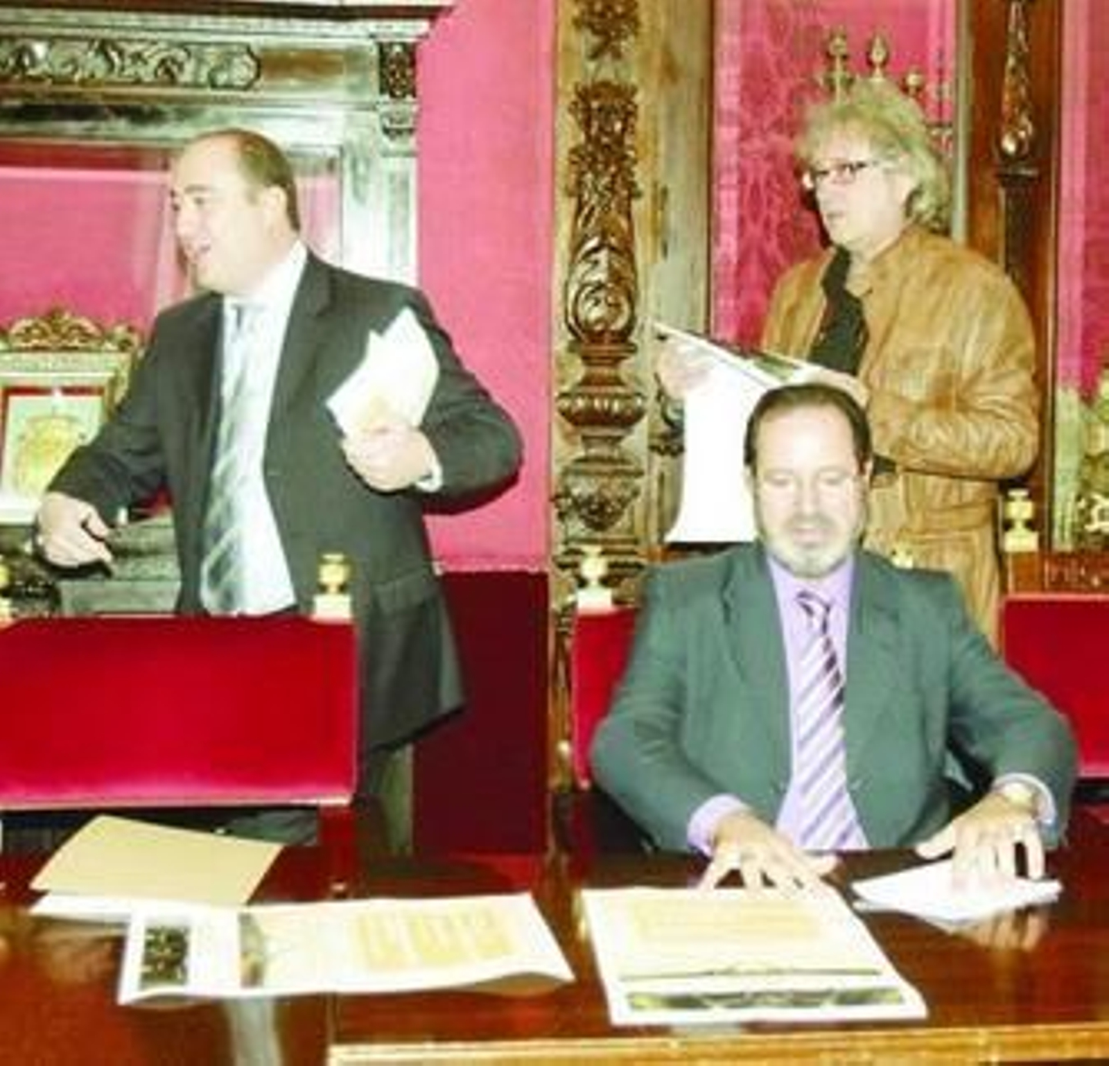 Juan García Montero, Pedro Benzal y Miguel Ángel Arcas.