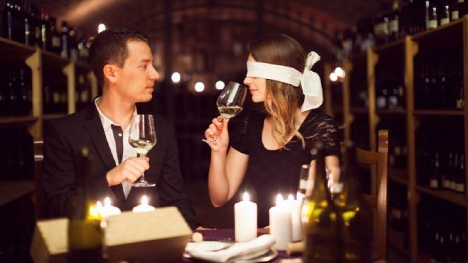 Empezando por el ‘love bombing’, estos son los pasos que sigue un narcisista para que caigas en sus redes