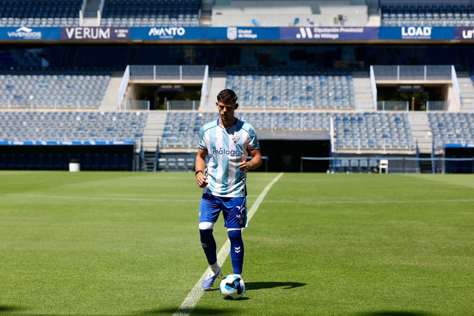 La presentación de Javi Montero como malaguista, en fotos