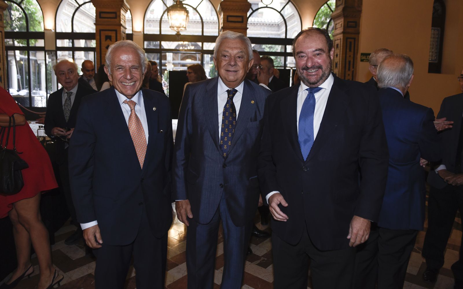 Imágenes del Foro Joly con el director de la Real Academia Española, Santiago Muñoz Machado