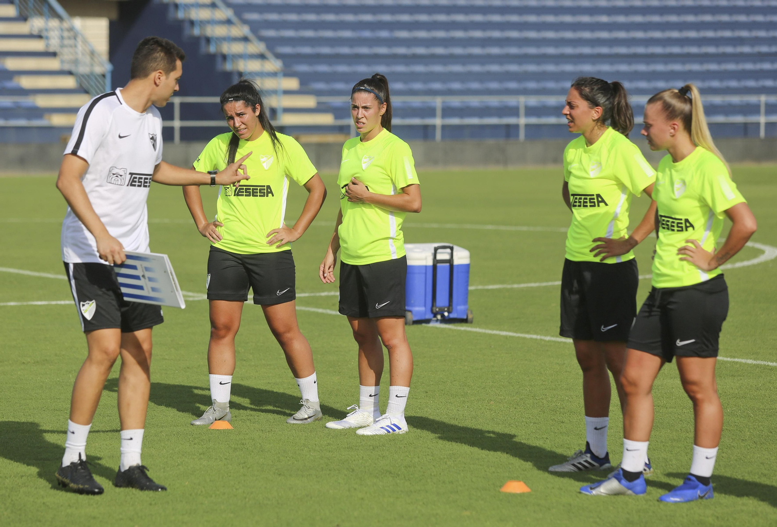 Las fotos del primer entrenamiento de pretemporada del Málaga Femenino