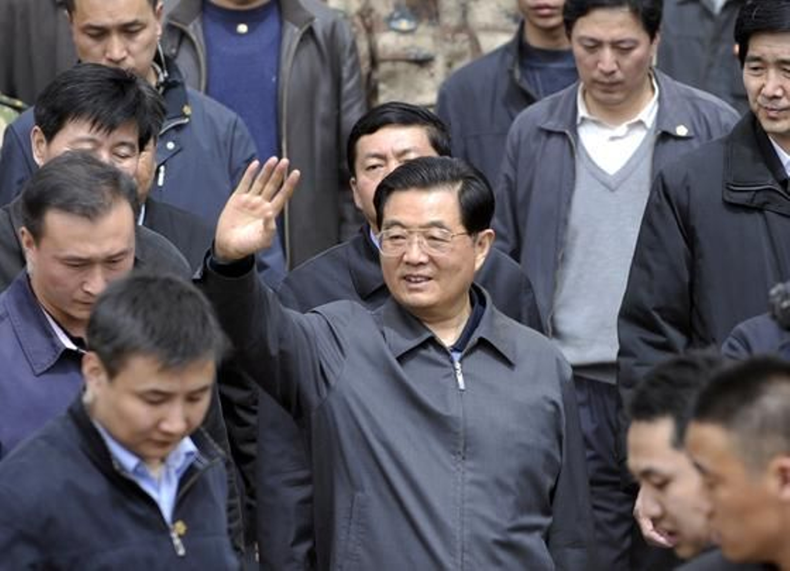 Hu Jintao saluda a los aficionados.

Foto: EFE/ AFP/ Reuters