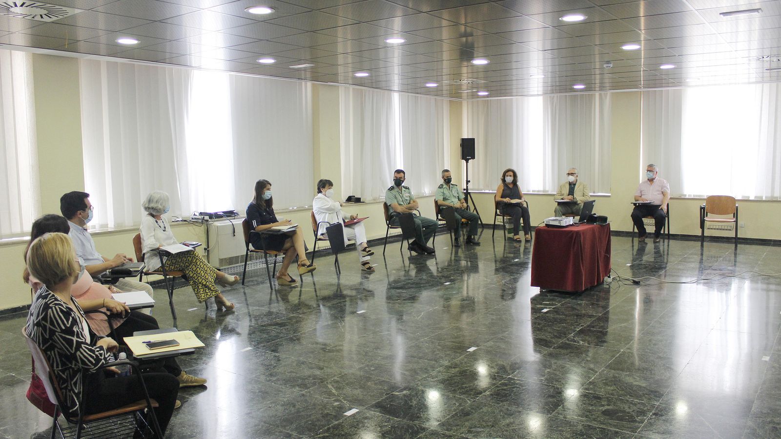 Un momento de la reunión celebrada en la Subdelegación del Gobierno.