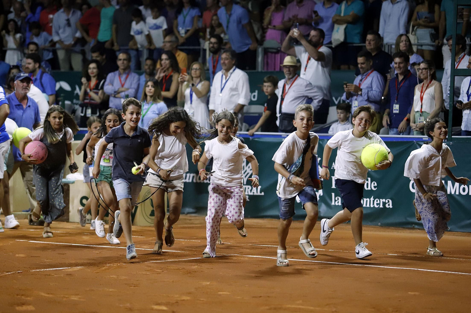 Copa del Rey de Tenis. Imágenes del gran ambiente en las semifinales