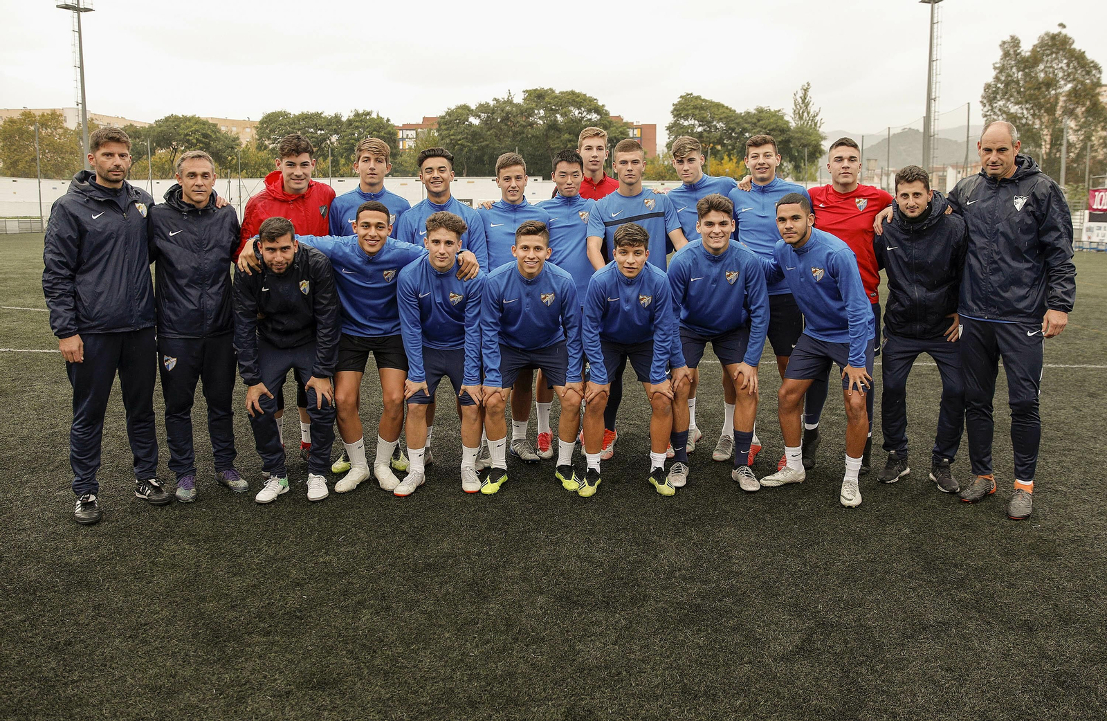 Bilal, abajo, primero a la izquierda; y Anas, abajo, primero a la derecha.