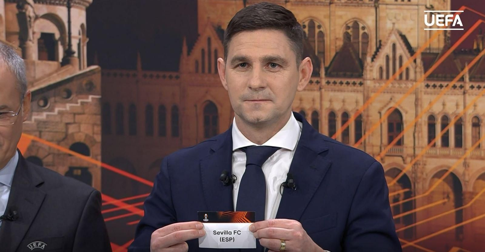 El Fenerbahçe será el rival del Sevilla en los octavos de final de la Europa League