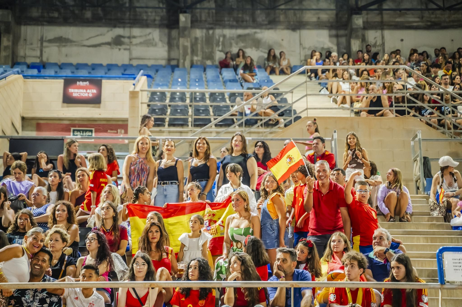 El concierto de Aitana en Roquetas de Mar, en imágenes