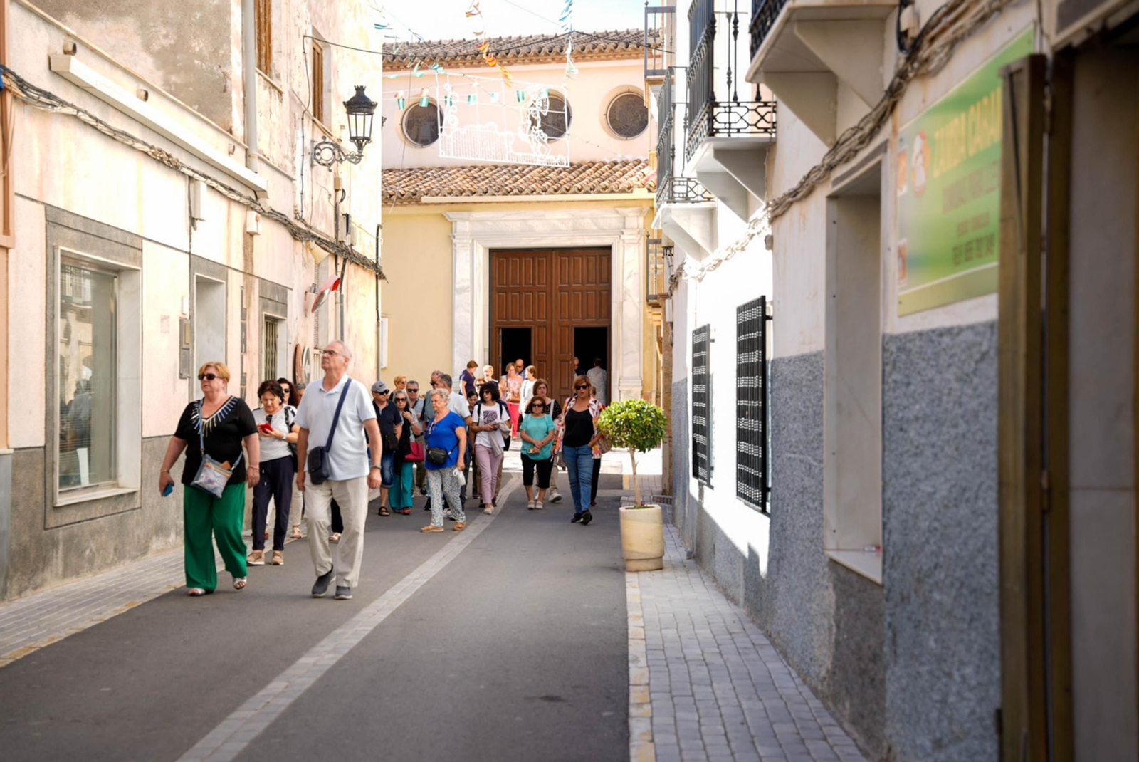 Las imágenes del la misa en Macael ofrecida por los niños y familias