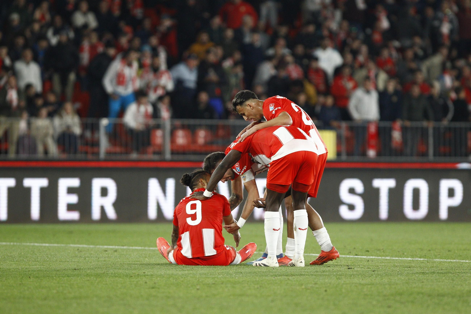 La U.D. Almería destroza al Sevilla C.F. en la Copa del Rey