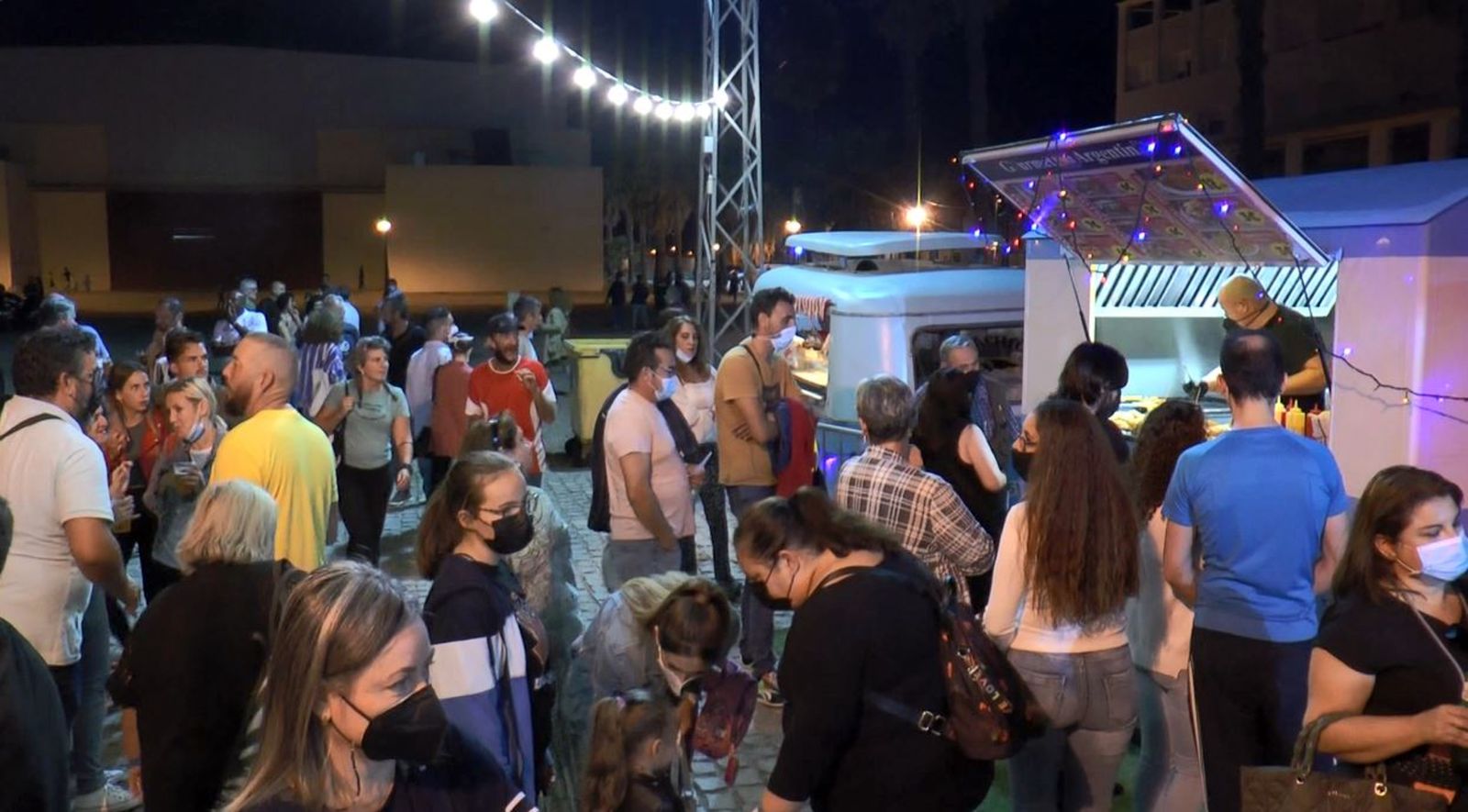 Ambiente en el Food Truck Festival de Puerto Real