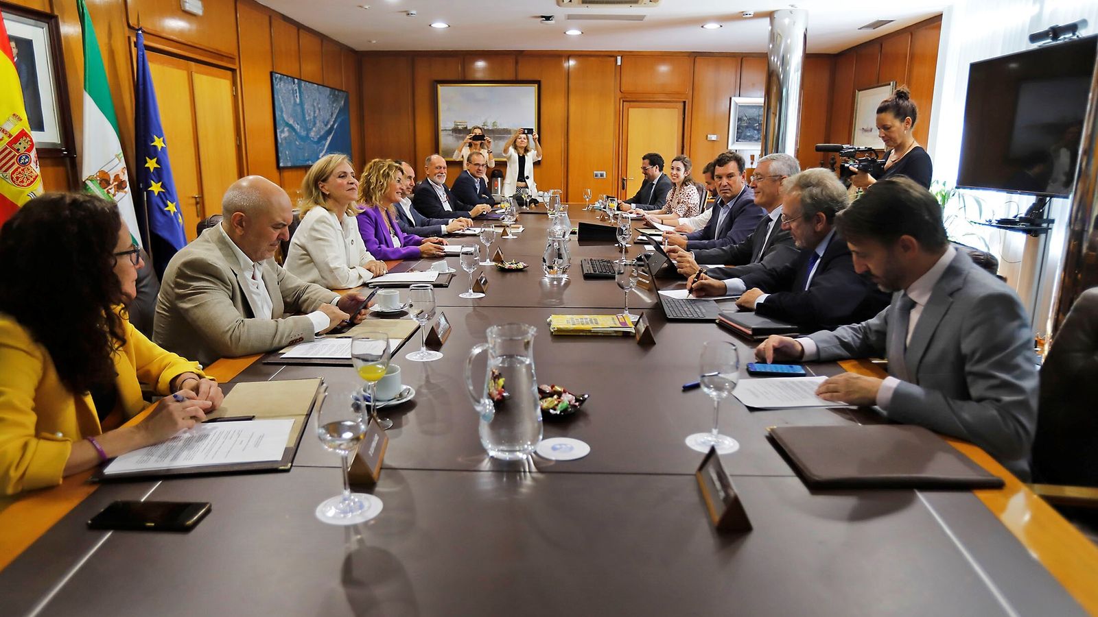 Consejo de Administración del Puerto de Huelva, reunido este martes.