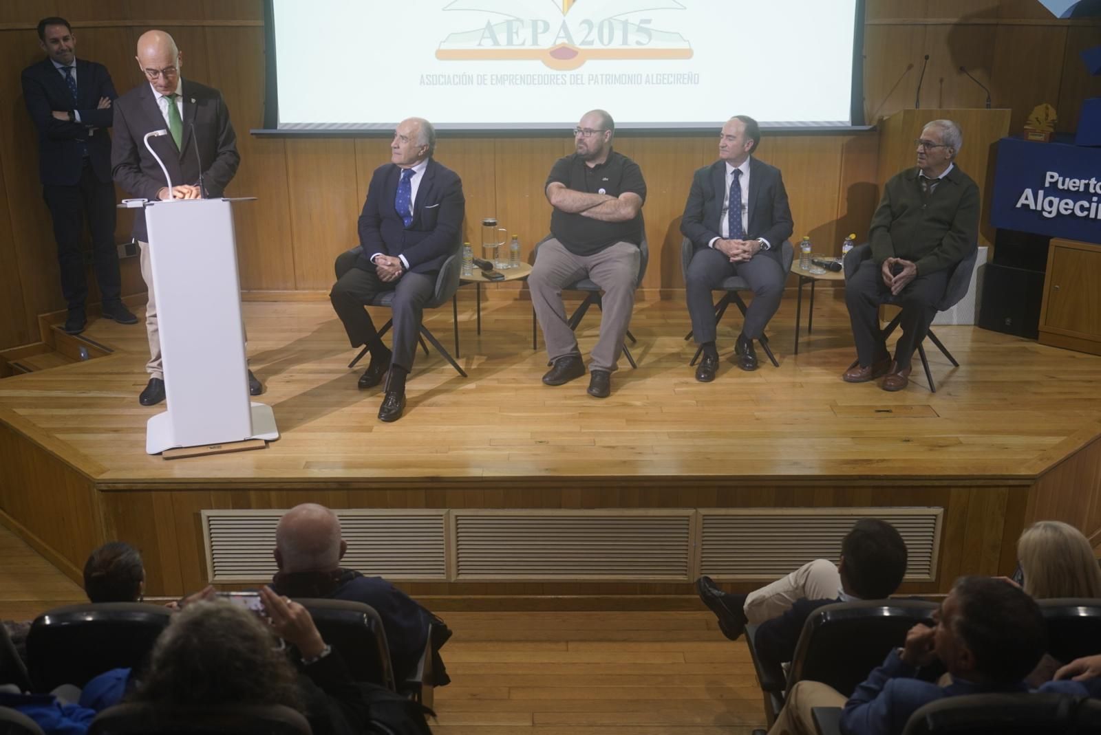 Ángel Sáez Rodríguez, autor de una glosa tan brillante como celebrada por el público.