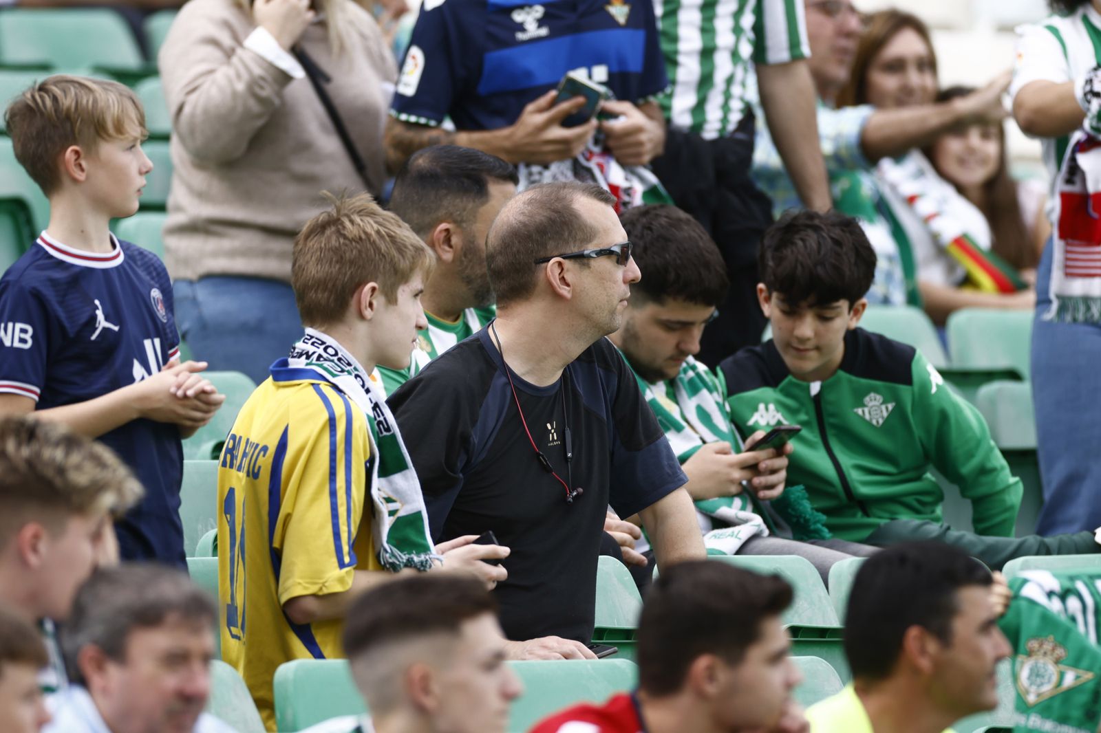 Búscate en las fotos del Betis-Atlético de Madrid