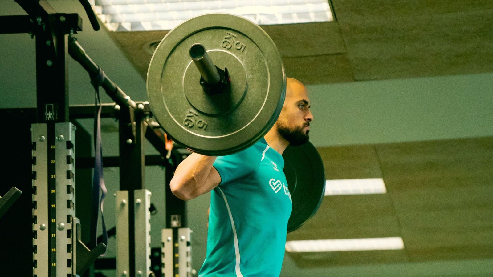 Amrabat trabaja en el gimnasio de la Ciudad Deportiva Luis del Sol.