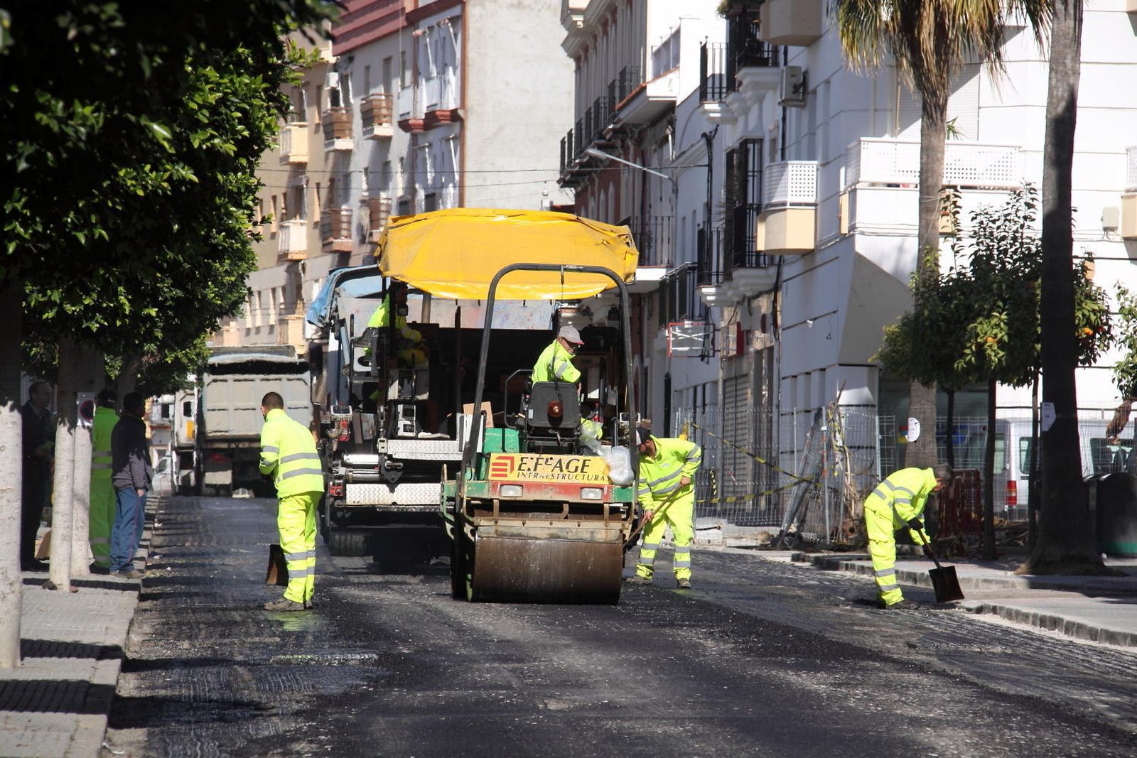 Arreglo y asfaltando de la calle Juan Ramón Jiménez gracias al Supera IV.