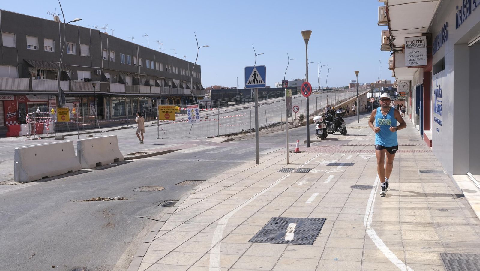 Corte de la Avenida de Montserrat por las obras del soterramiento del AVE, en imágenes