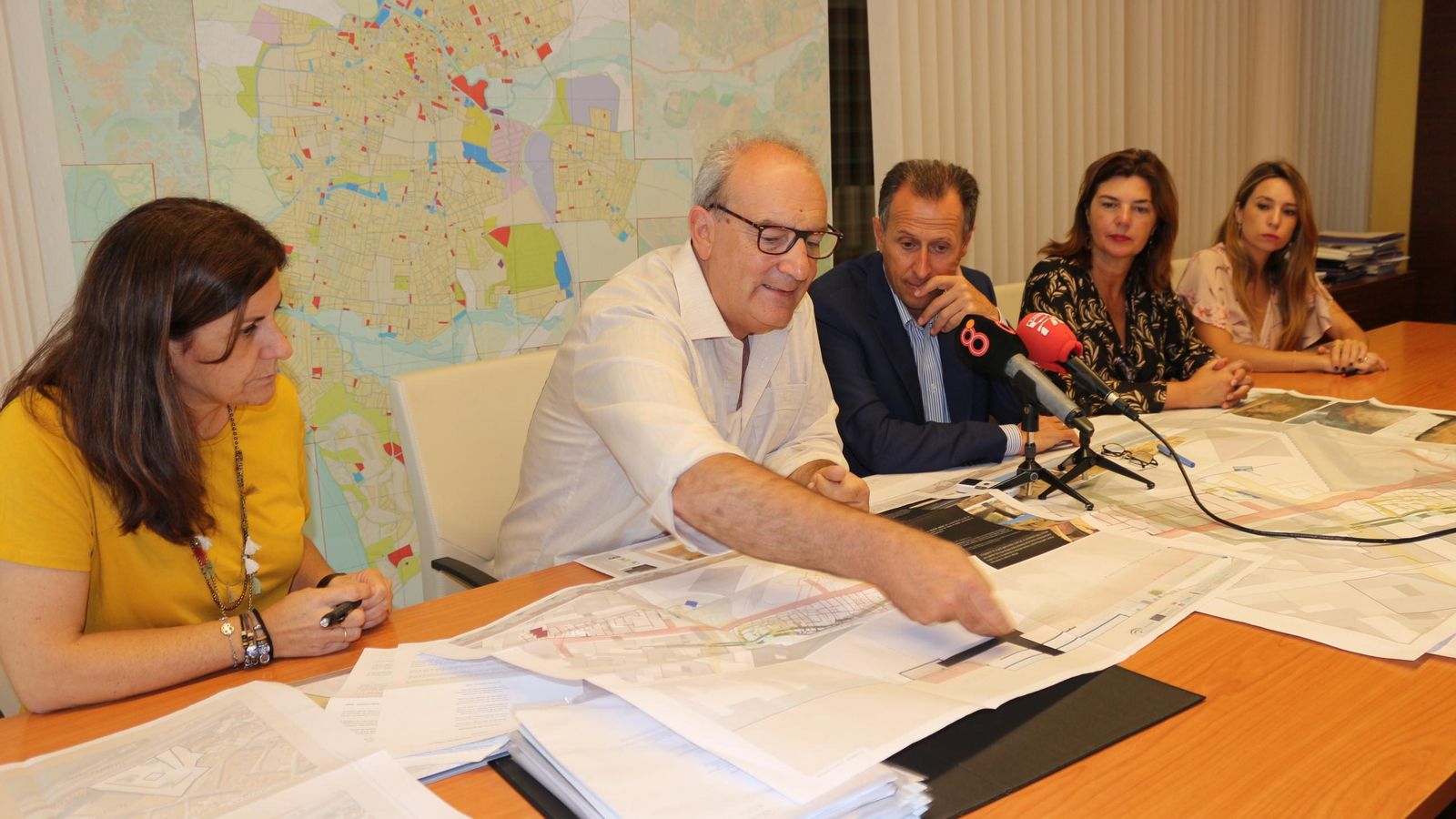 Presentación de los proyectos previstos en torno al yacimiento celebrada en el Consistorio en 2018.