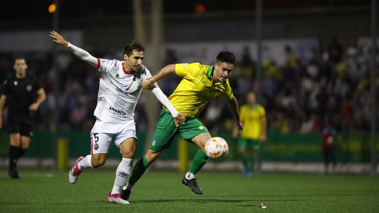 Lance del encuentro entre el Montilla y el Rincón.
