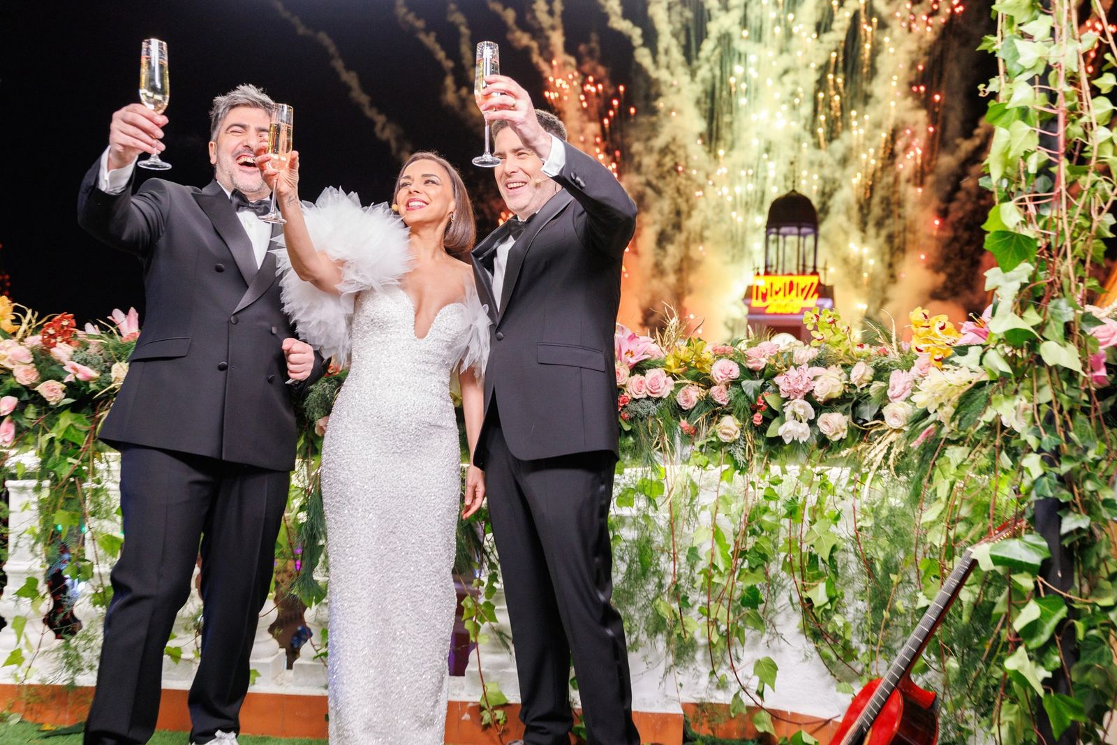 Chenoa y Estopa en el momento de entrar en el nuevo año ante la Puerta del Sol