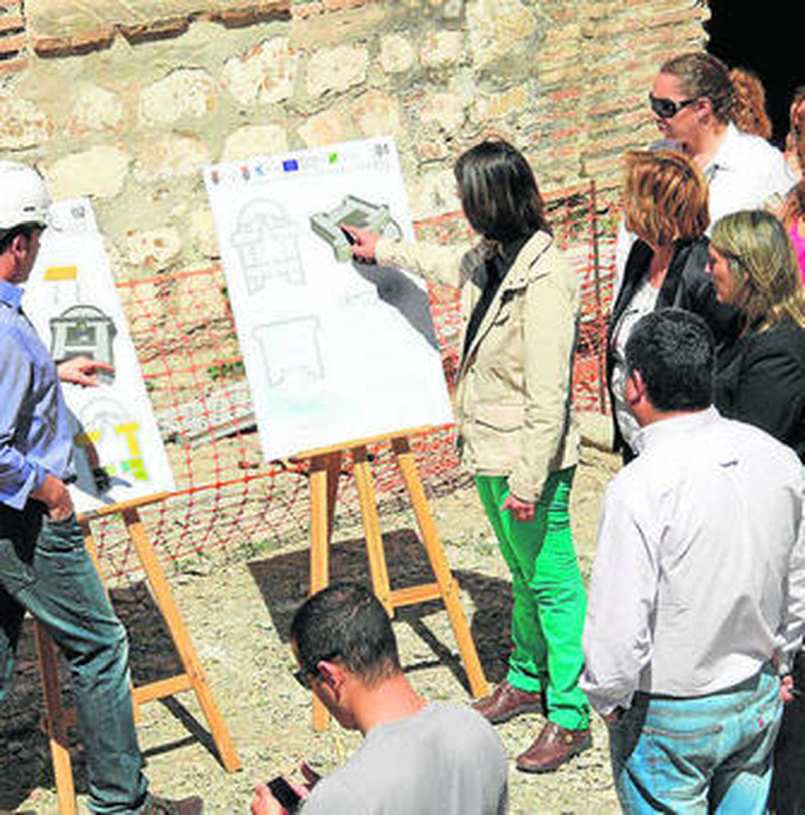 Muestra de los planos de obra de la rehabilitación.