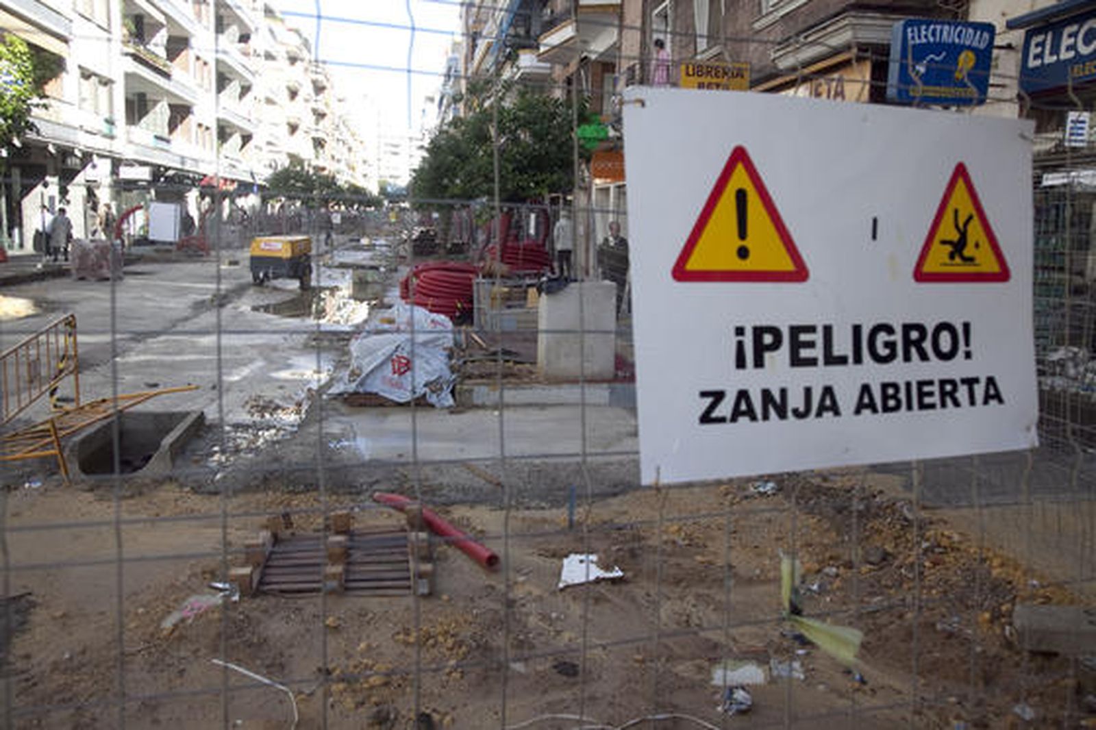 Aviso de obras en Asunción.

Foto: Jaime Martínez