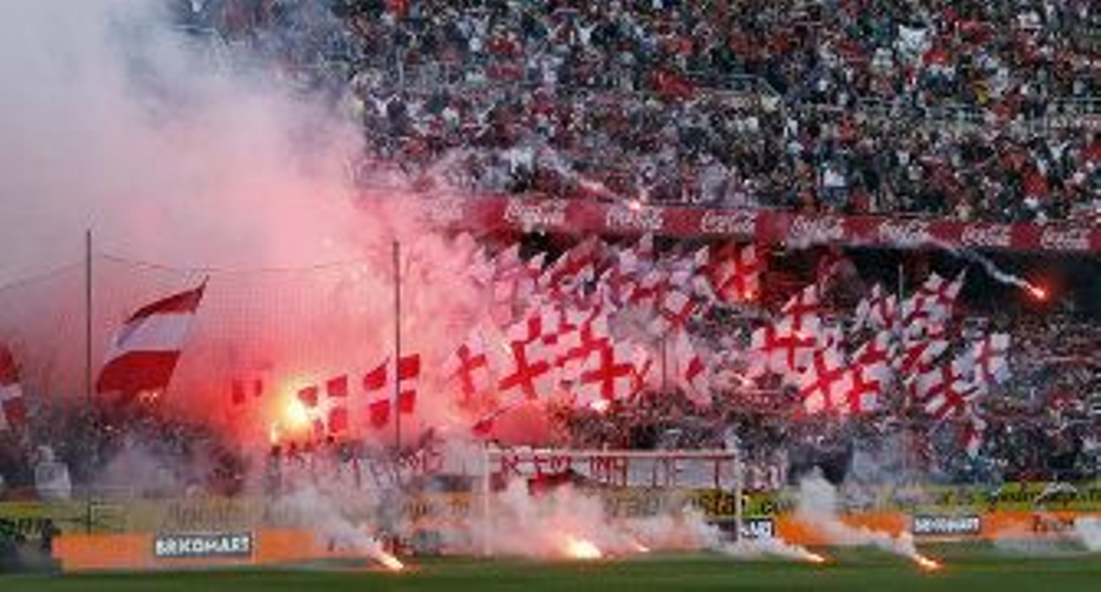 Multa de 60.000 euros al Sevilla por dar entradas al líder de los Biris