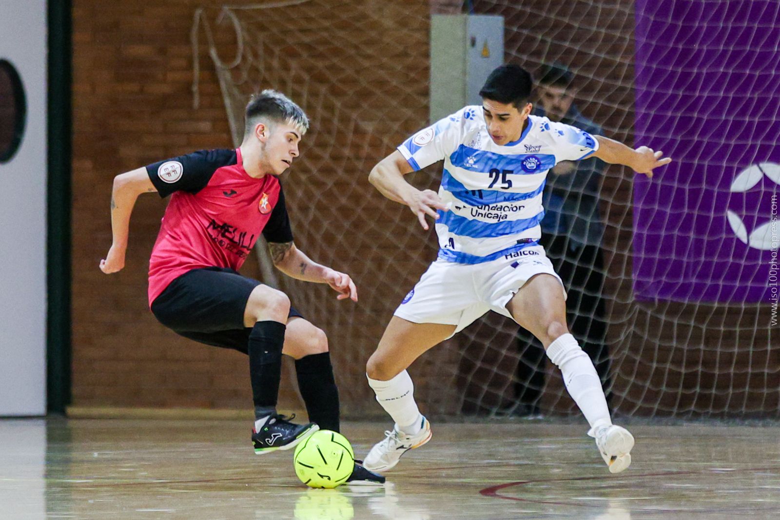 Efectividad y garra defensiva del Málaga Ciudad Redonda para volver a ganar (4-1)