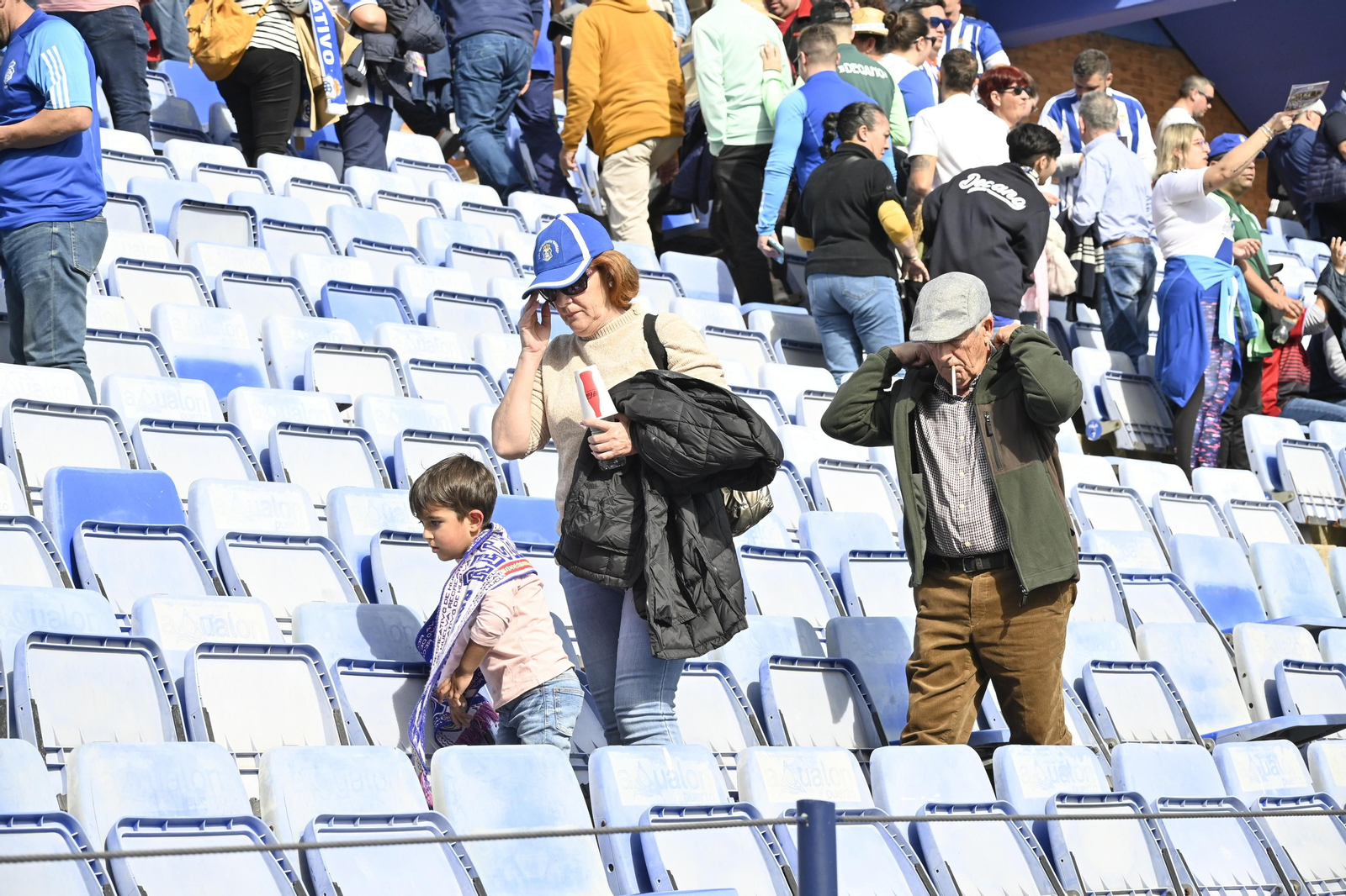 Imágenes de ambiente del partido Recre - Melilla