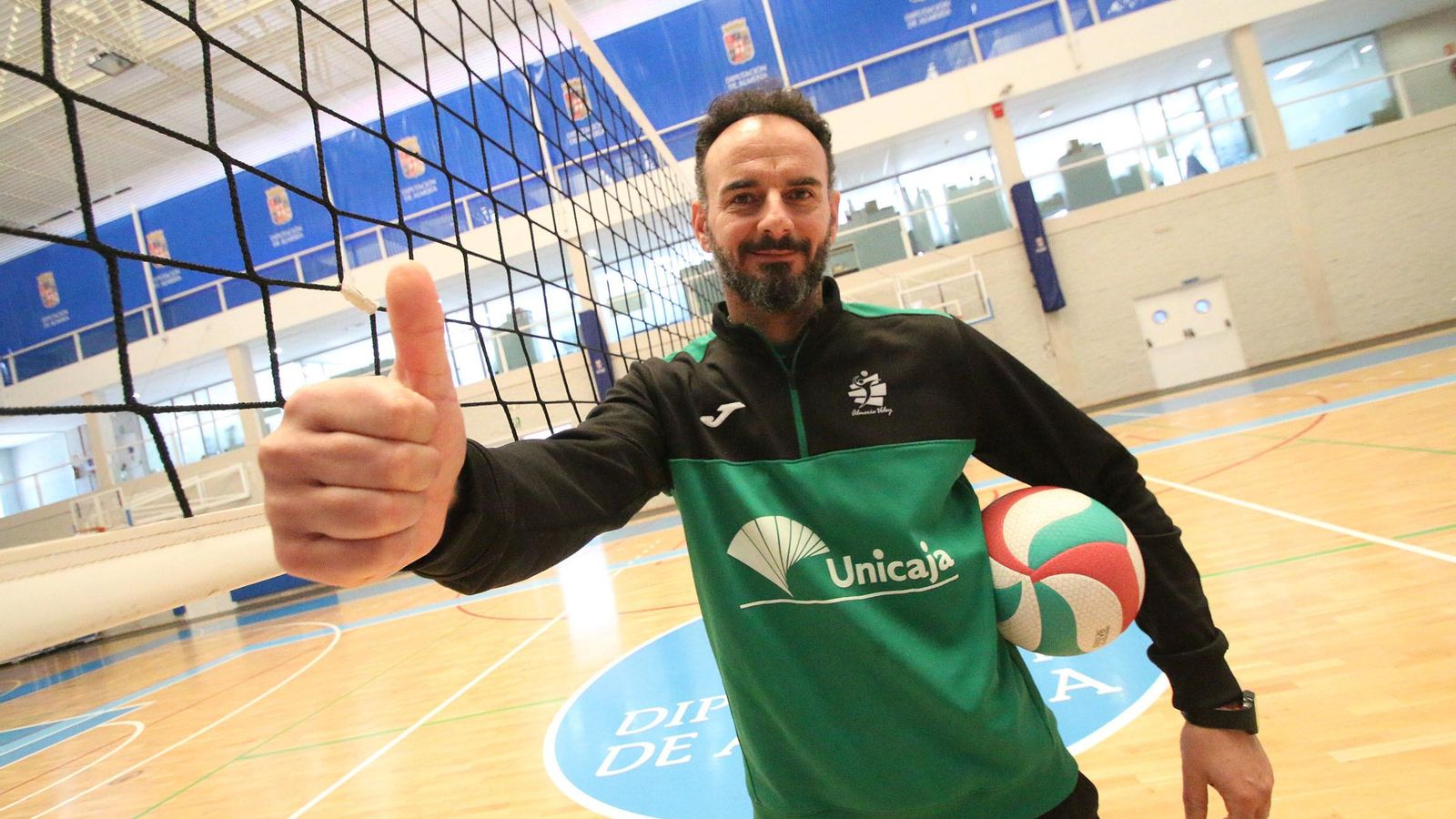 El técnico ha logrado su primer título en el  banquillo.