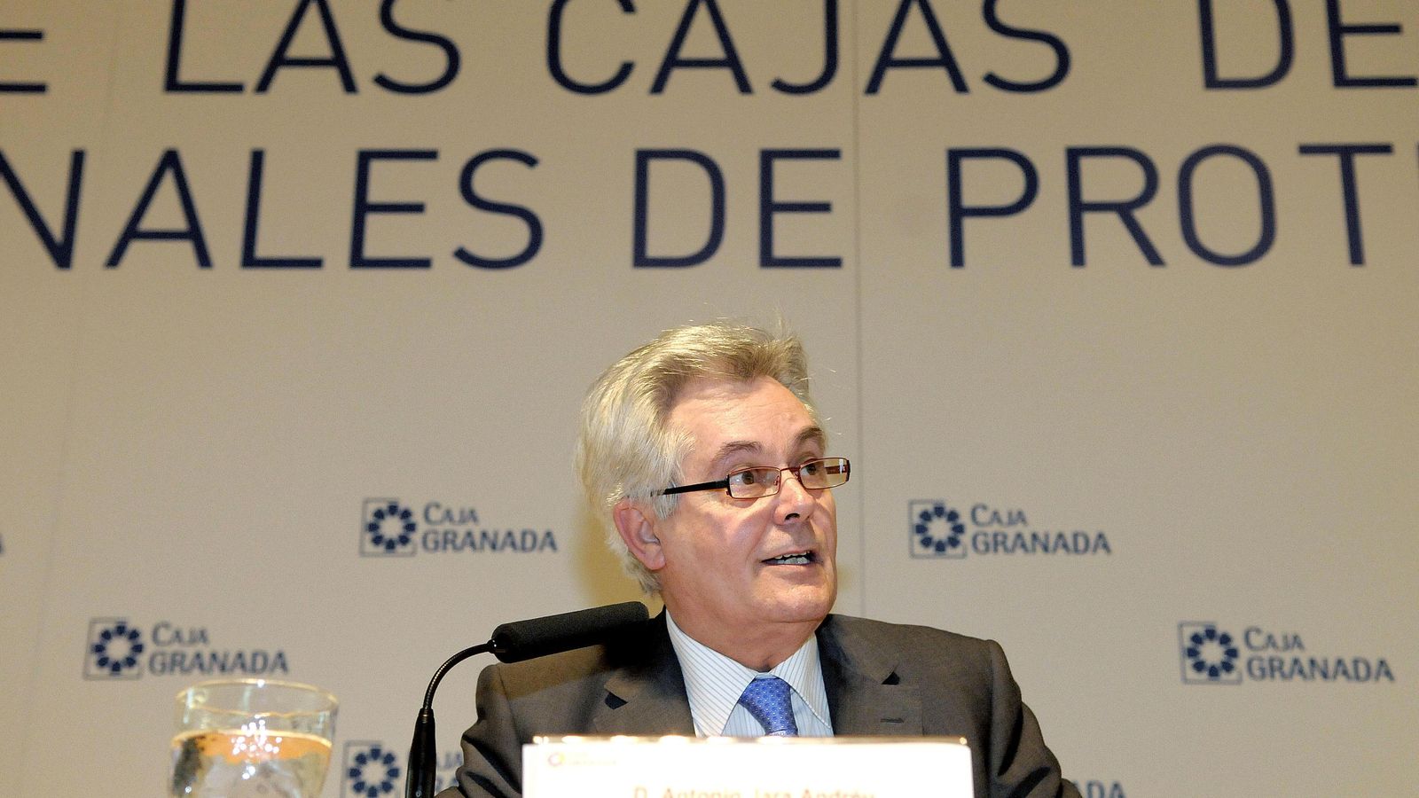 Antonio Jara, en unas jornadas sobre la fusión bancaria.