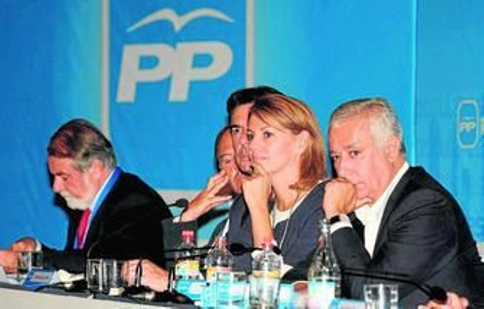 Arenas, ayer en Canarias junto a Cospedal y Mayor Oreja, en la interparlamentaria del PP.
