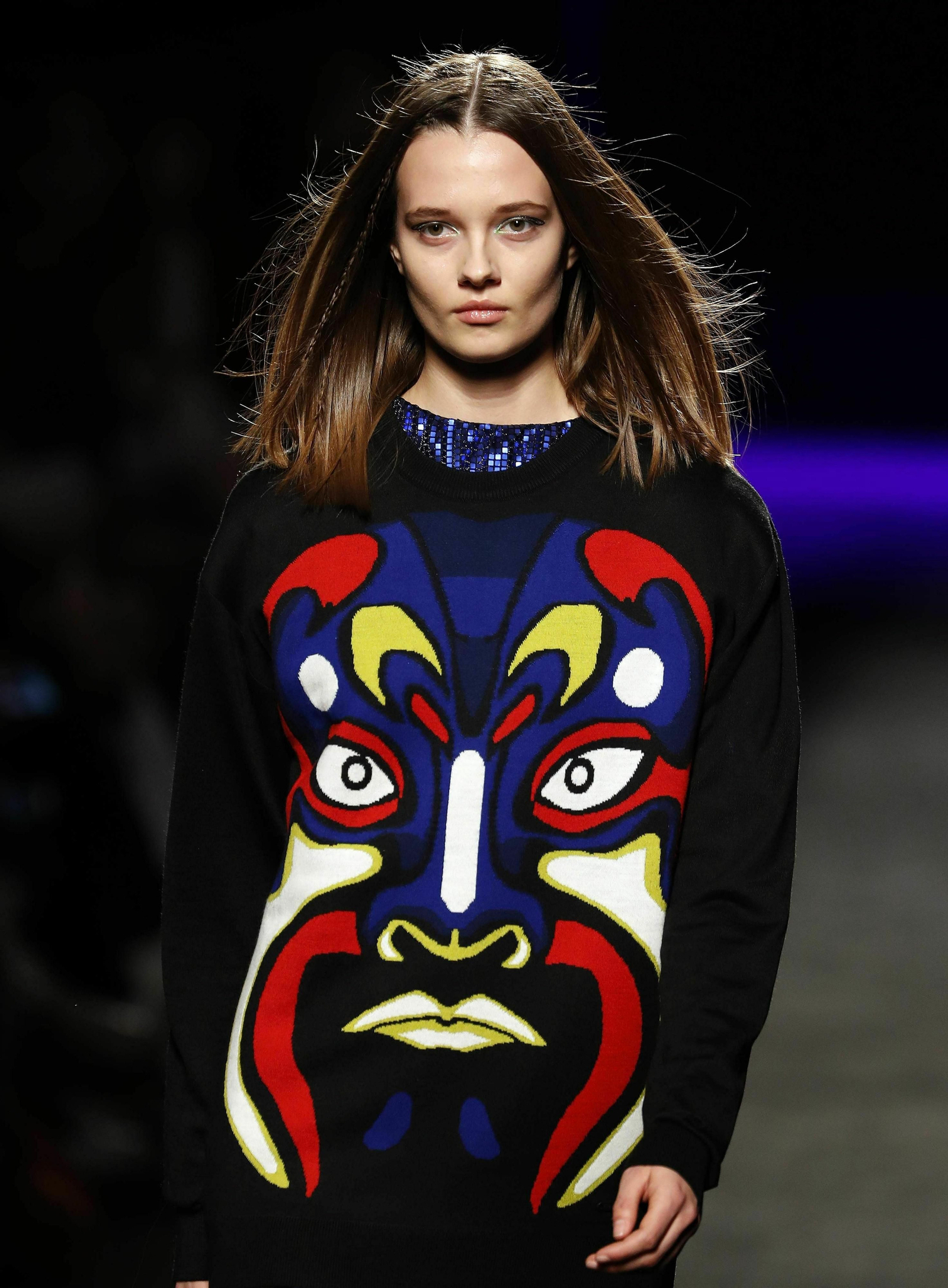 Jersey con el característico grafismo de Custo.