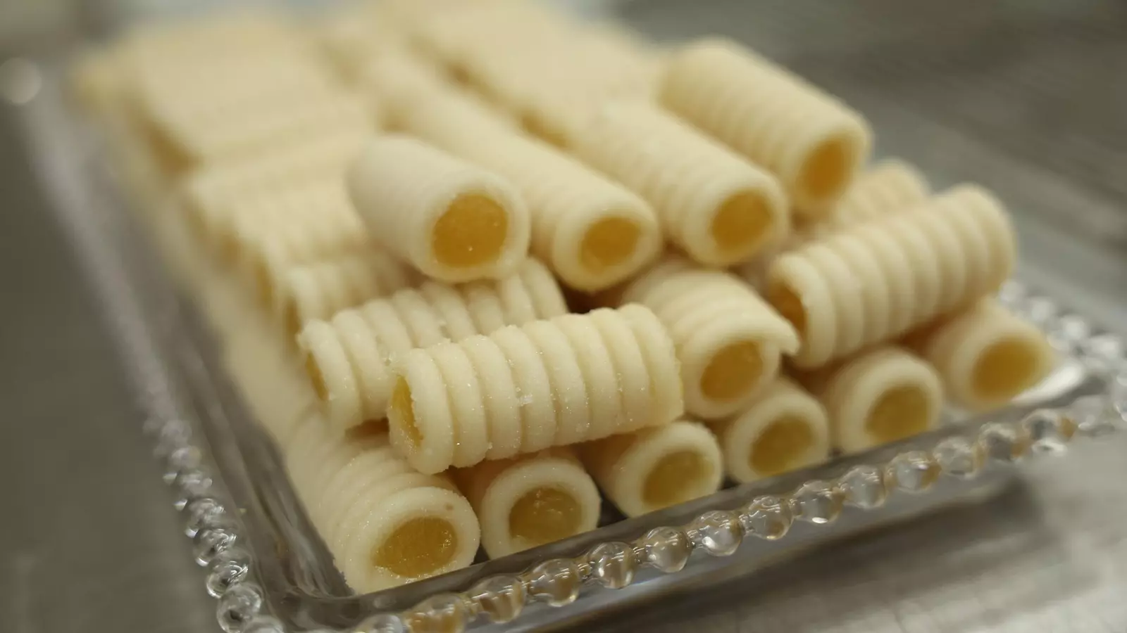 Una bandeja de huesos de santo