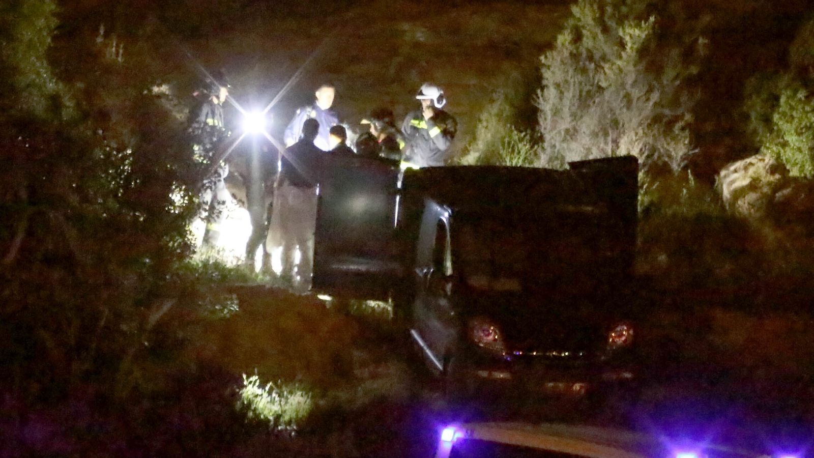 Investigación en la zona del incendio.