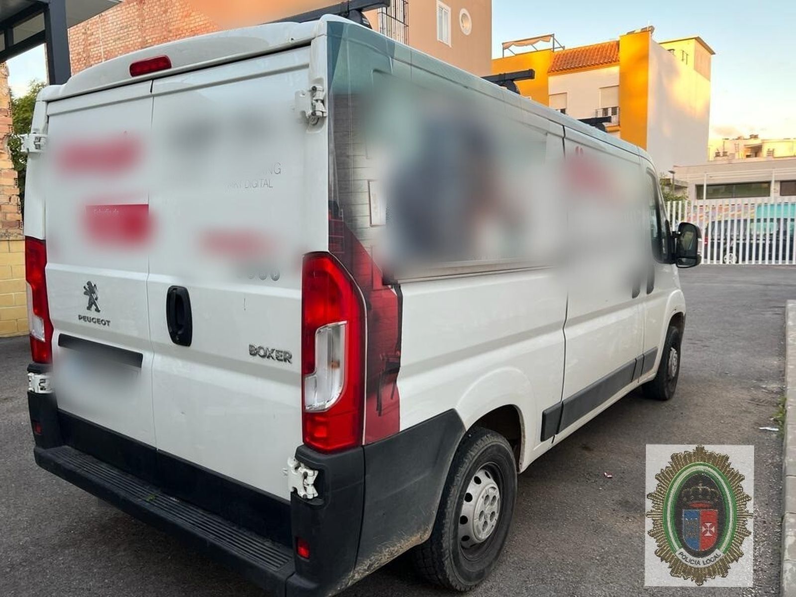 Furgoneta recuperada por la Policía Local de El Viso.