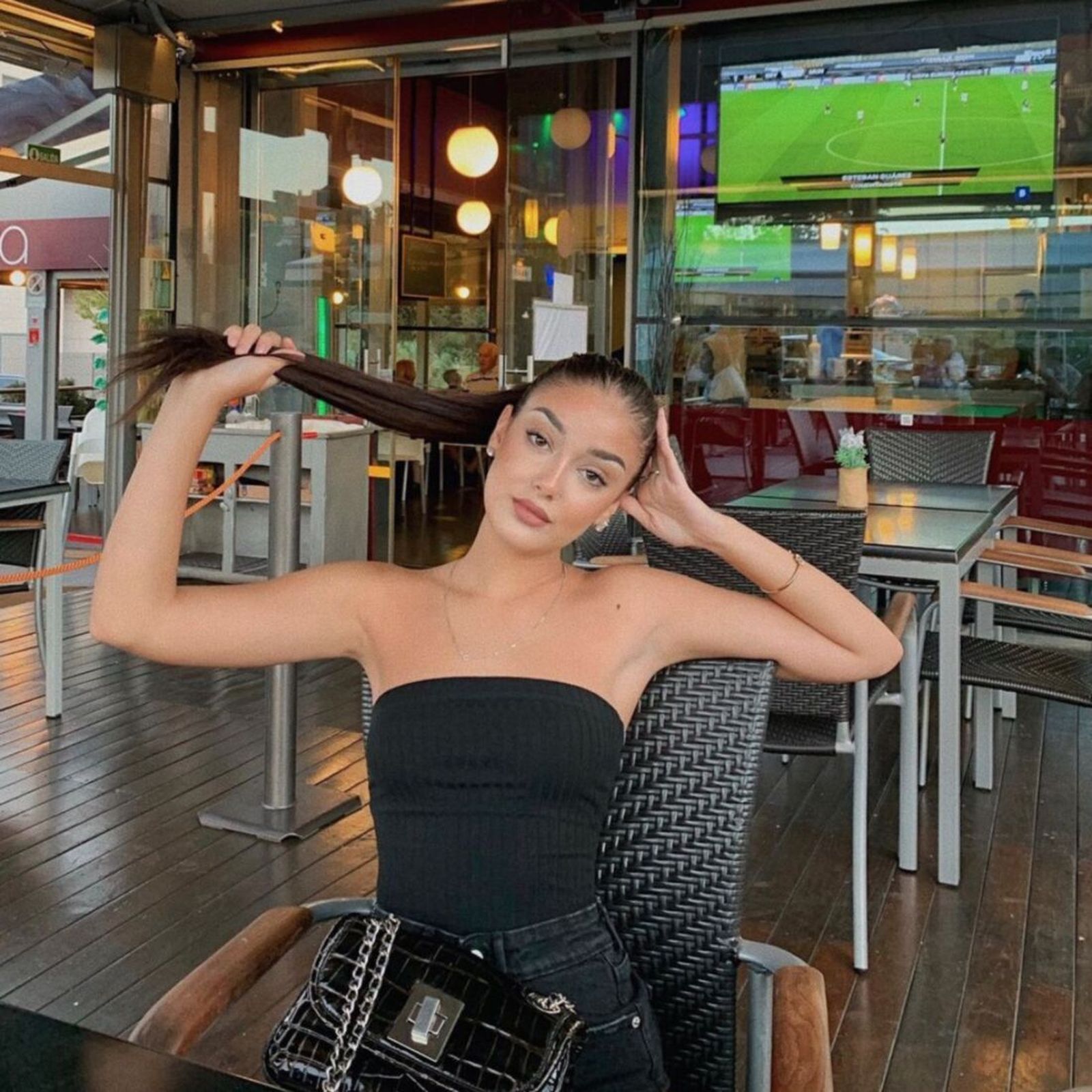 Julia Janeiro Campanario.