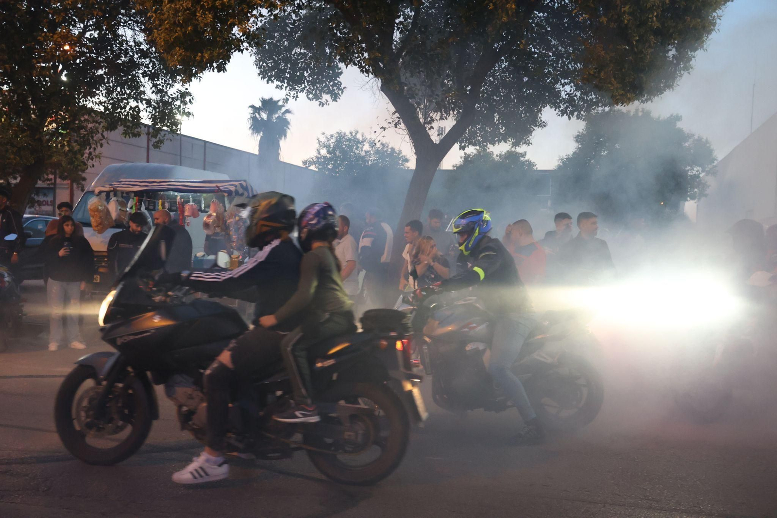Ambiente motero en Jerez el jueves del Gran Premio de MotoGP