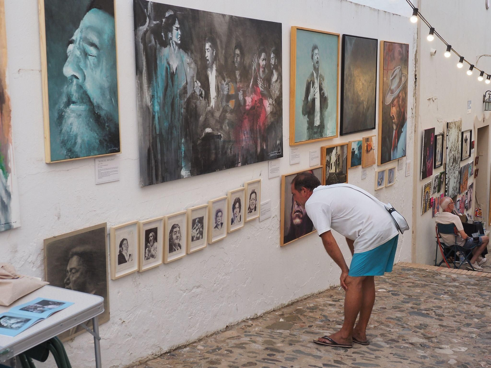 Paseo por el Arte de Ayamonte, el mayor museo efímero a cielo abierto, en imágenes