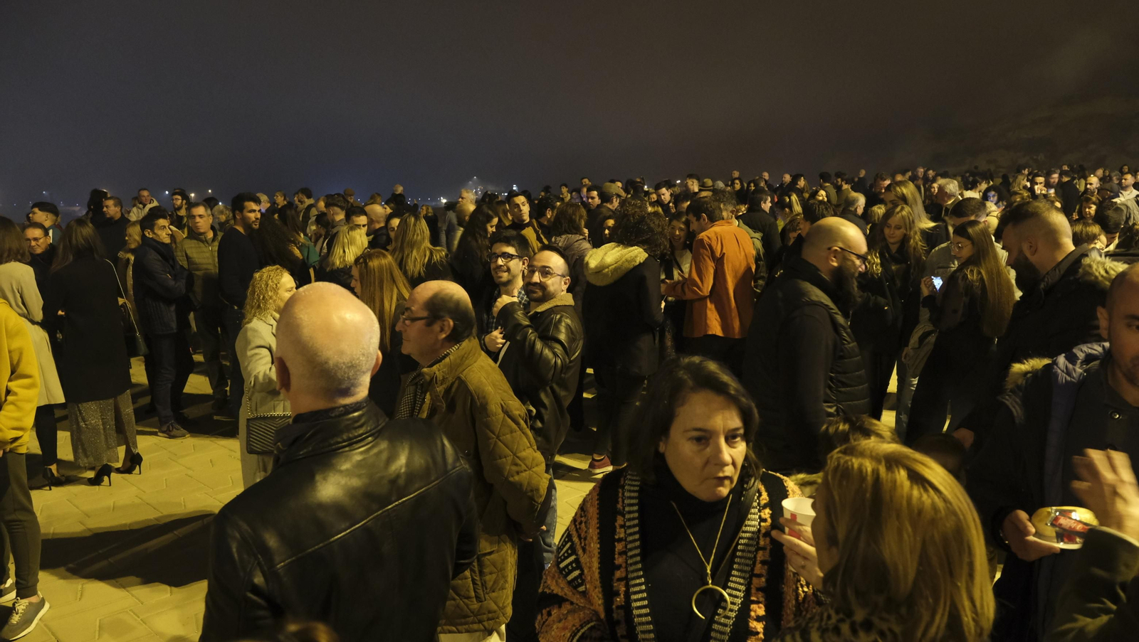 La Noche de las Candelas en el Mesón Gitano de Almería, en imágenes
