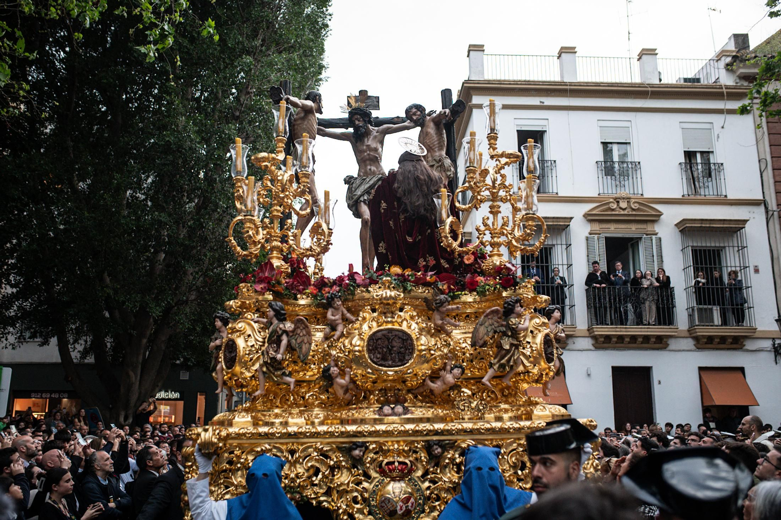 La Hermandad de Montserrat en la Semana Santa de Sevilla 2025
