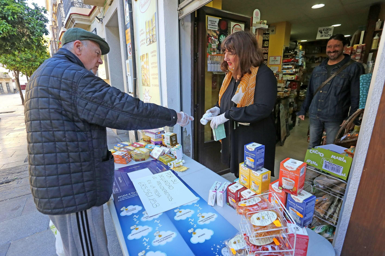 Coronavirus:Imágenes del primer día laborable en Jerez