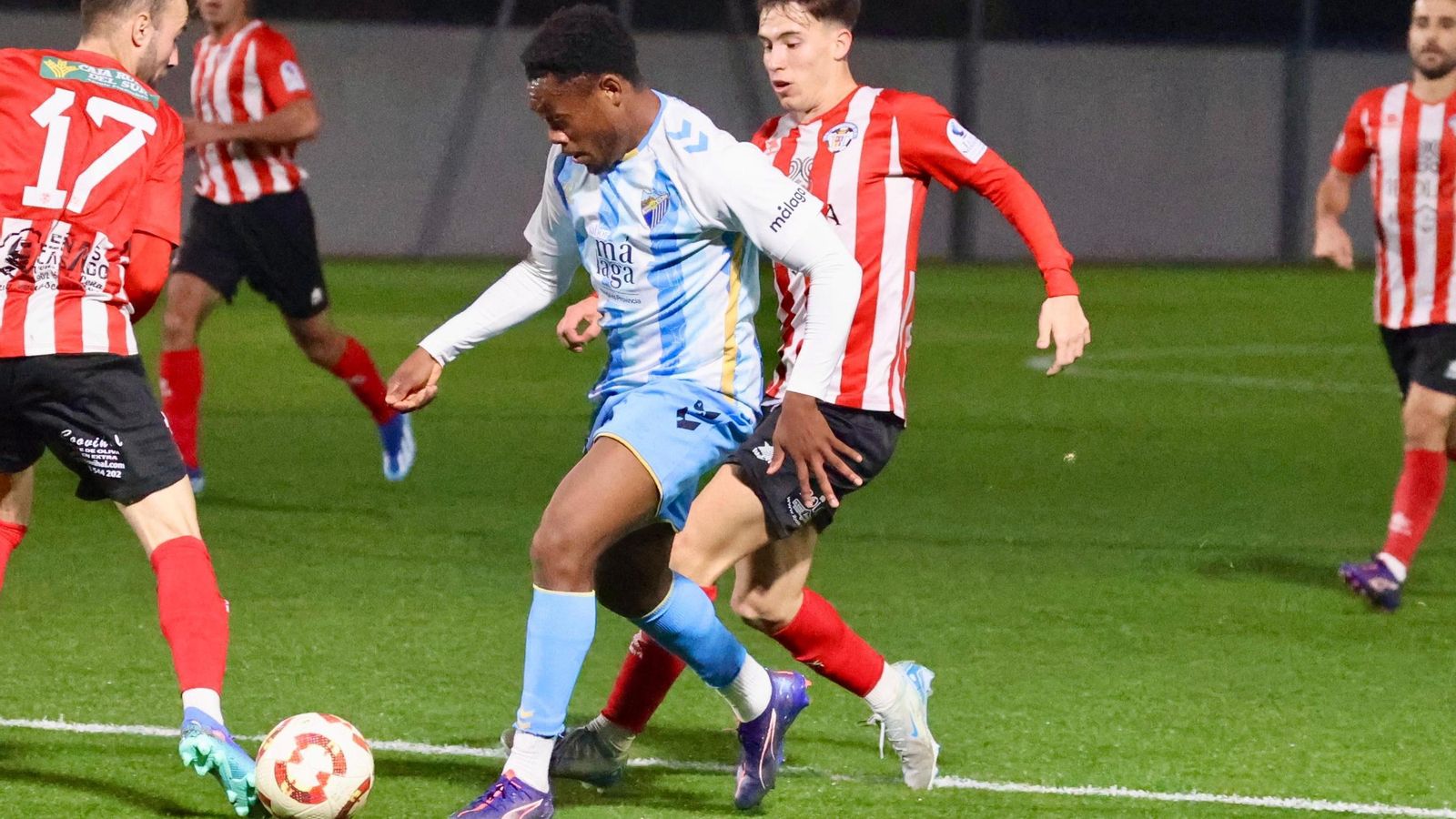 El Atlético Malagueño se da un festín ante el Porcuna para seguir líder de Tercera RFEF (6-0)