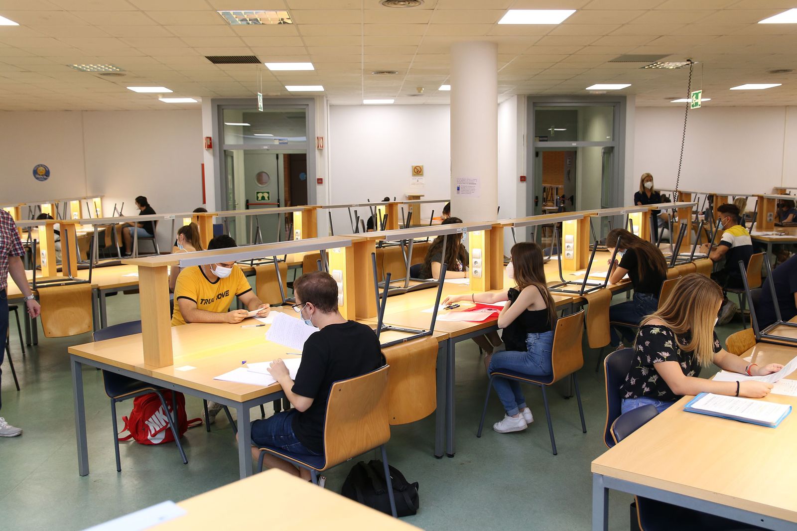 Fotogalería de los exámenes de PEvAU para acceder a la universidad