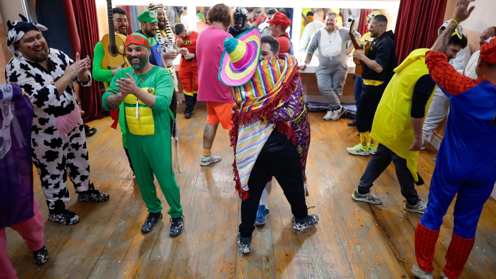 Búscate entre las mejores imágenes de la primera sesión de semifinales del COAC 2025