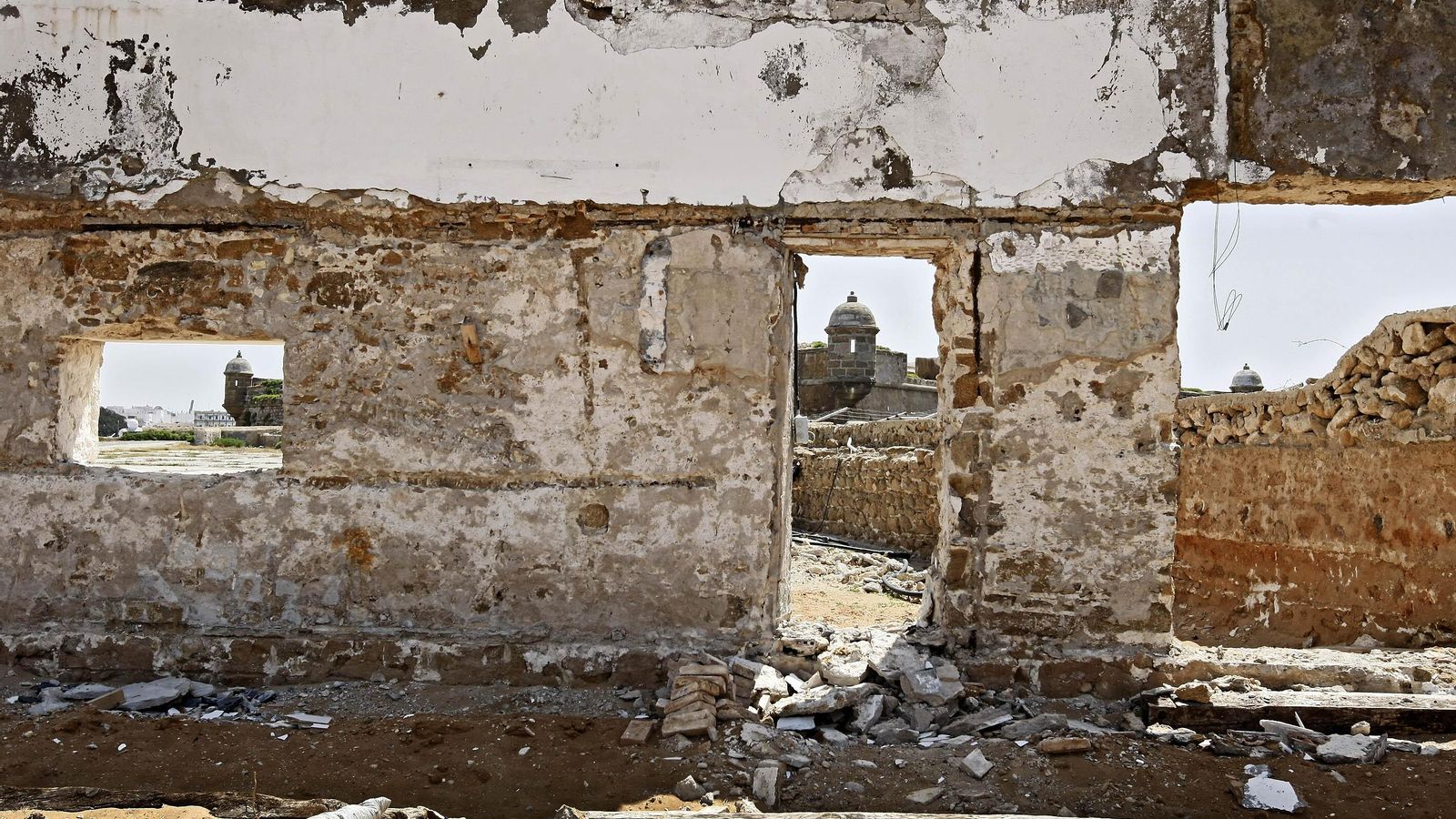El castillo de San Sebastián lleva años sin inversiones públicas El castillo de San Sebastián lleva años sin inversiones públicas