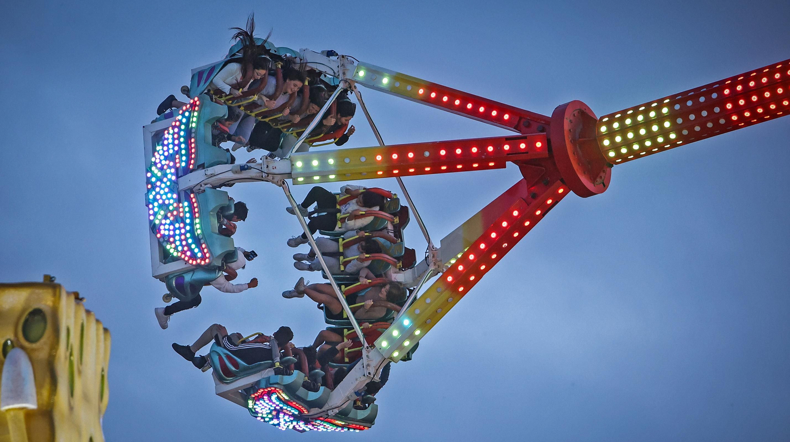Lleno absoluto en el parque de atracciones de Jerez
