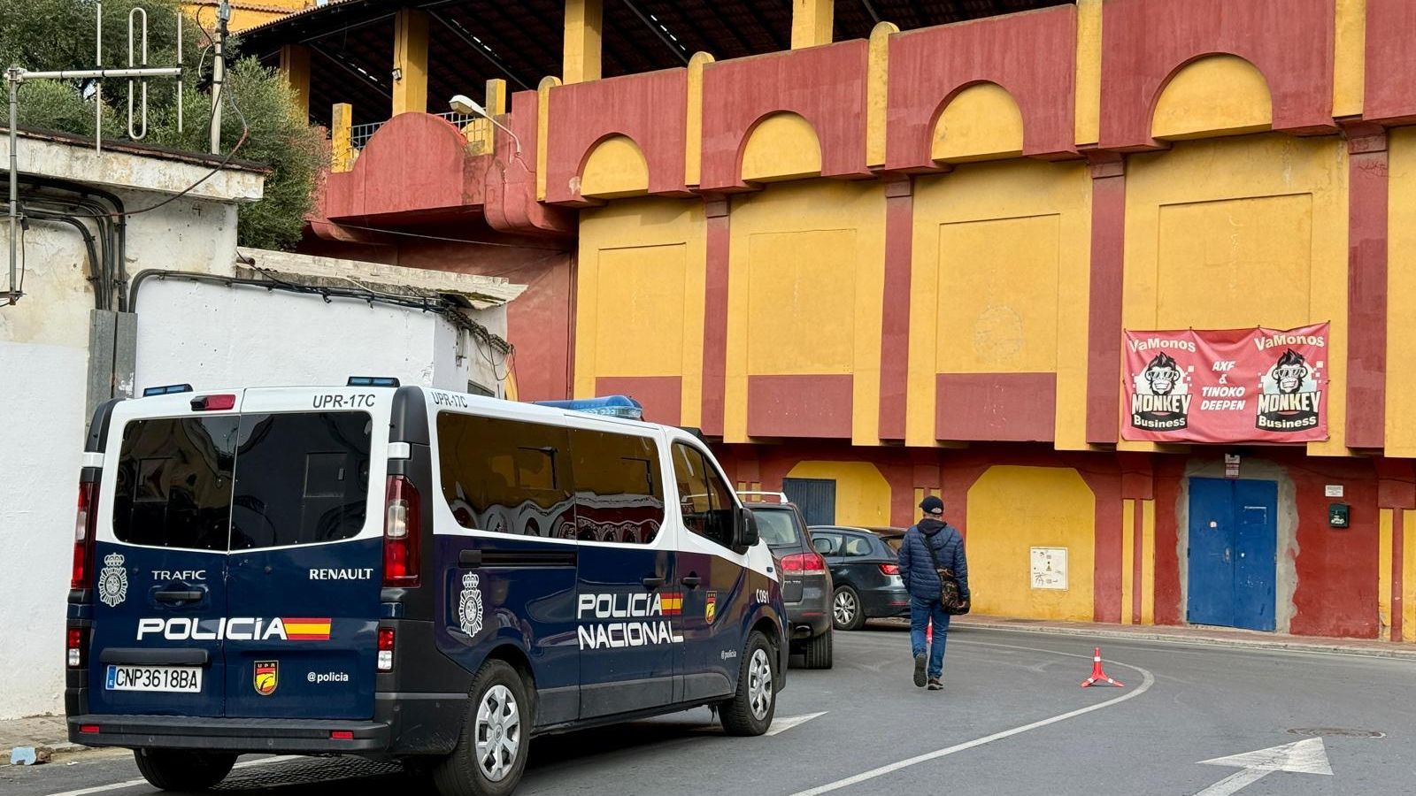 Desalojo de la Policía Nacional este jueves en La Merced.