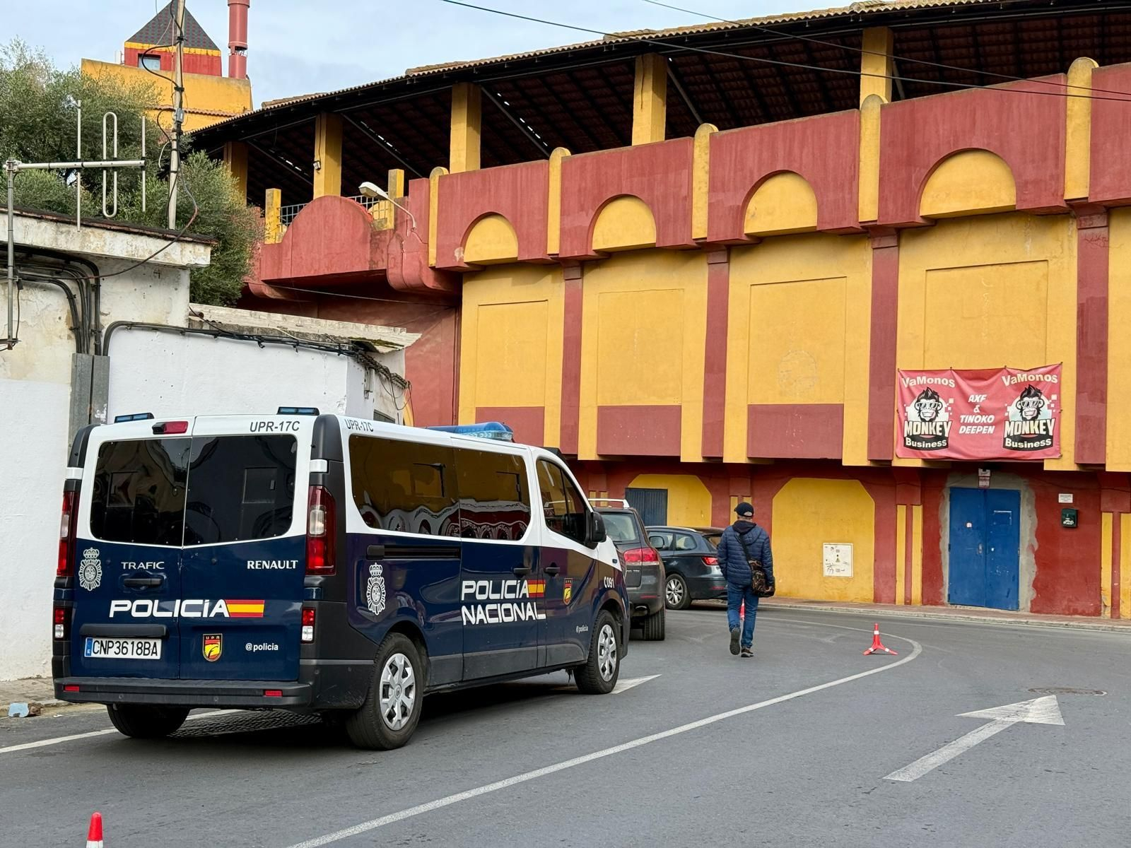 Desalojo de la Policía Nacional este jueves en La Merced.